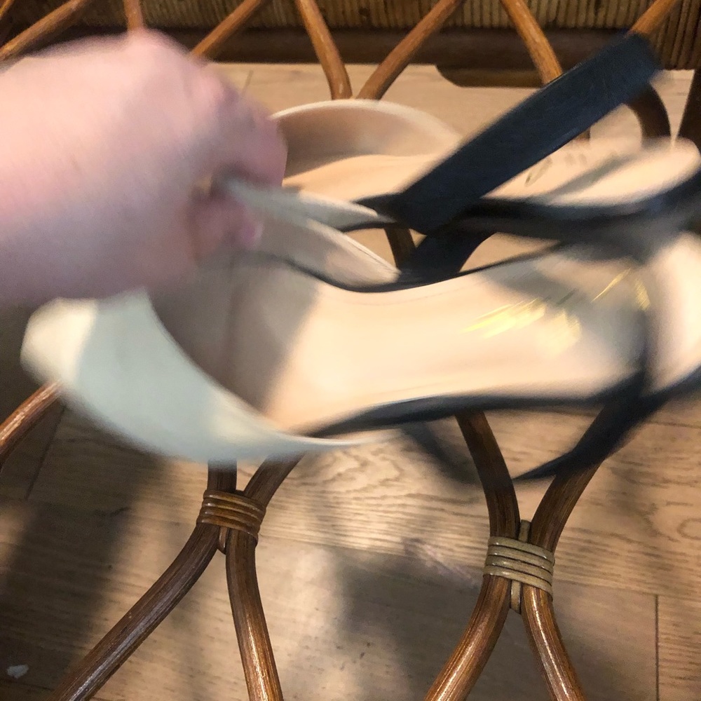Lulus Slingback Flats 10 Cream Black Pointed Toe Faux Suede Elastic Strap (1881) - Picture 8 of 11